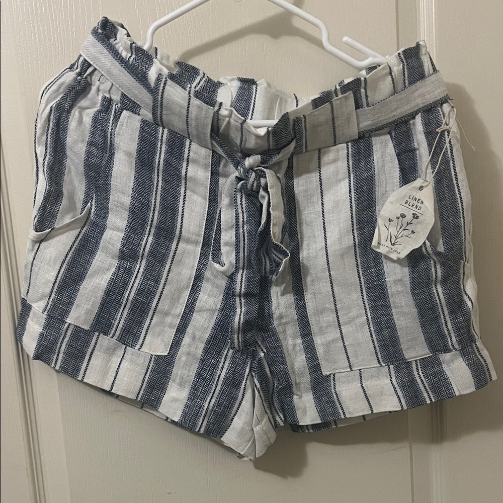Striped Linen Blend Women’s Shorts — Blue & White